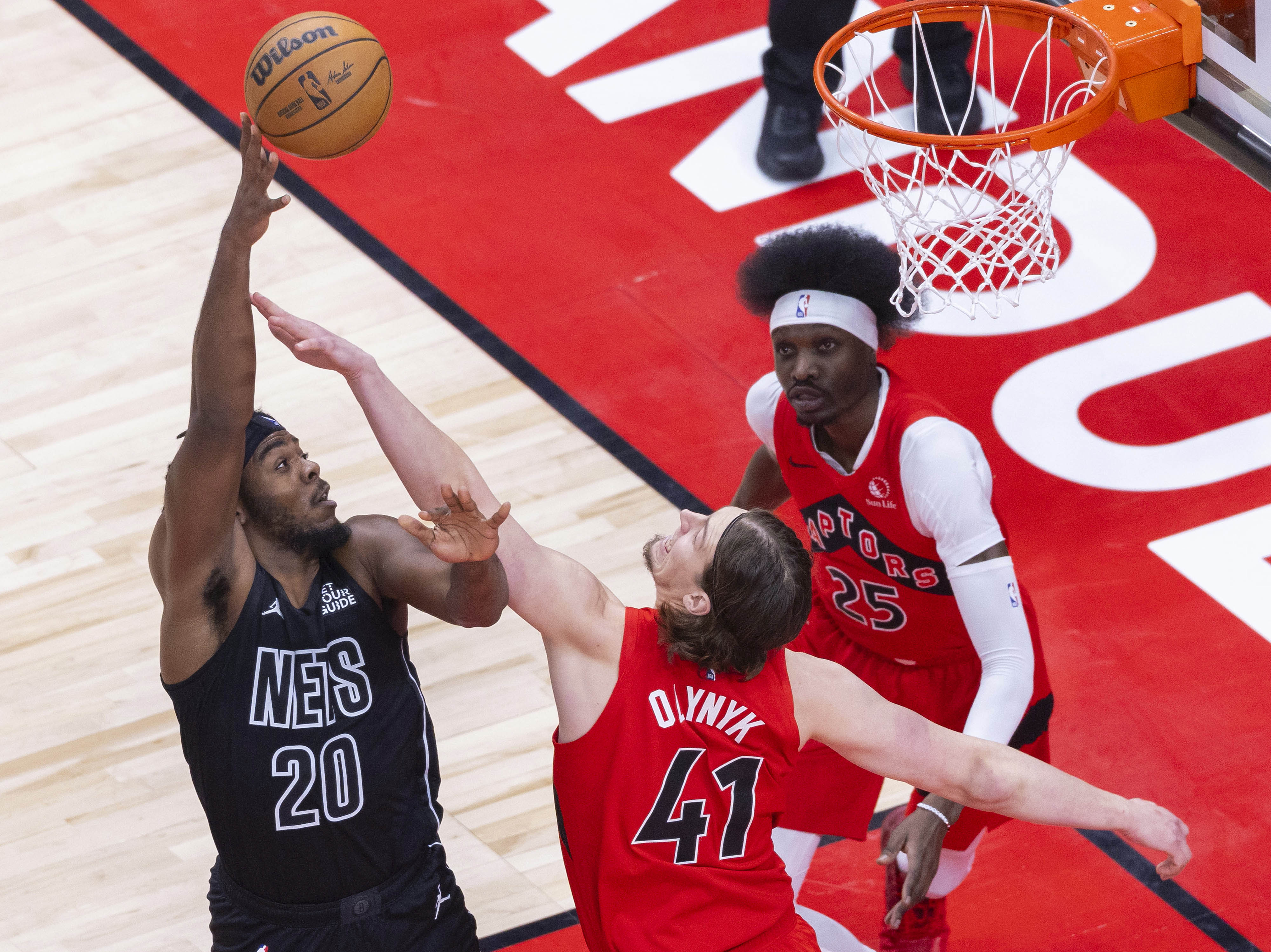 猛龙陷入低谷，掘金连败，唐斯球队命运悬念！